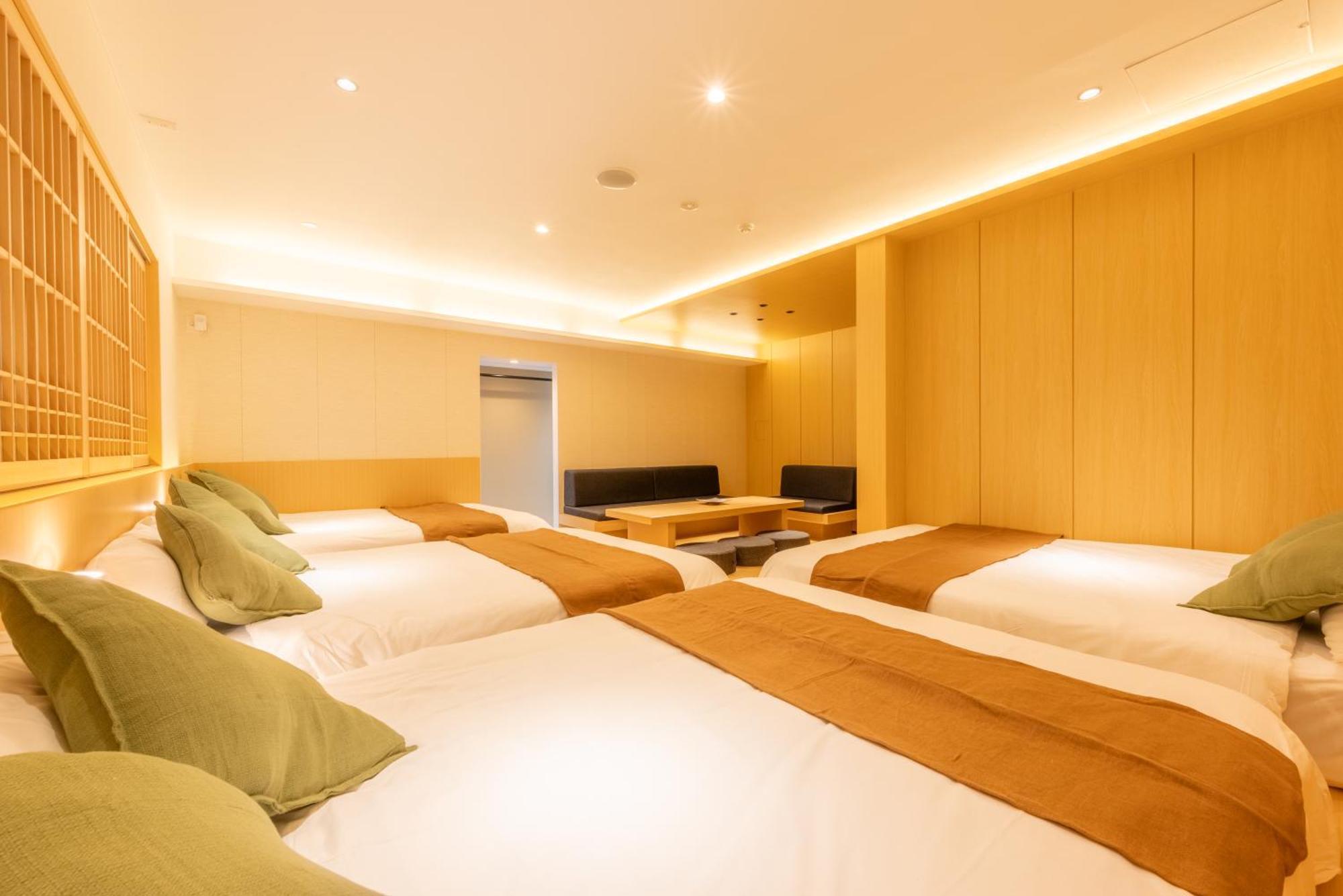 Comforts81 Shinsaibashi Осака Номер фото