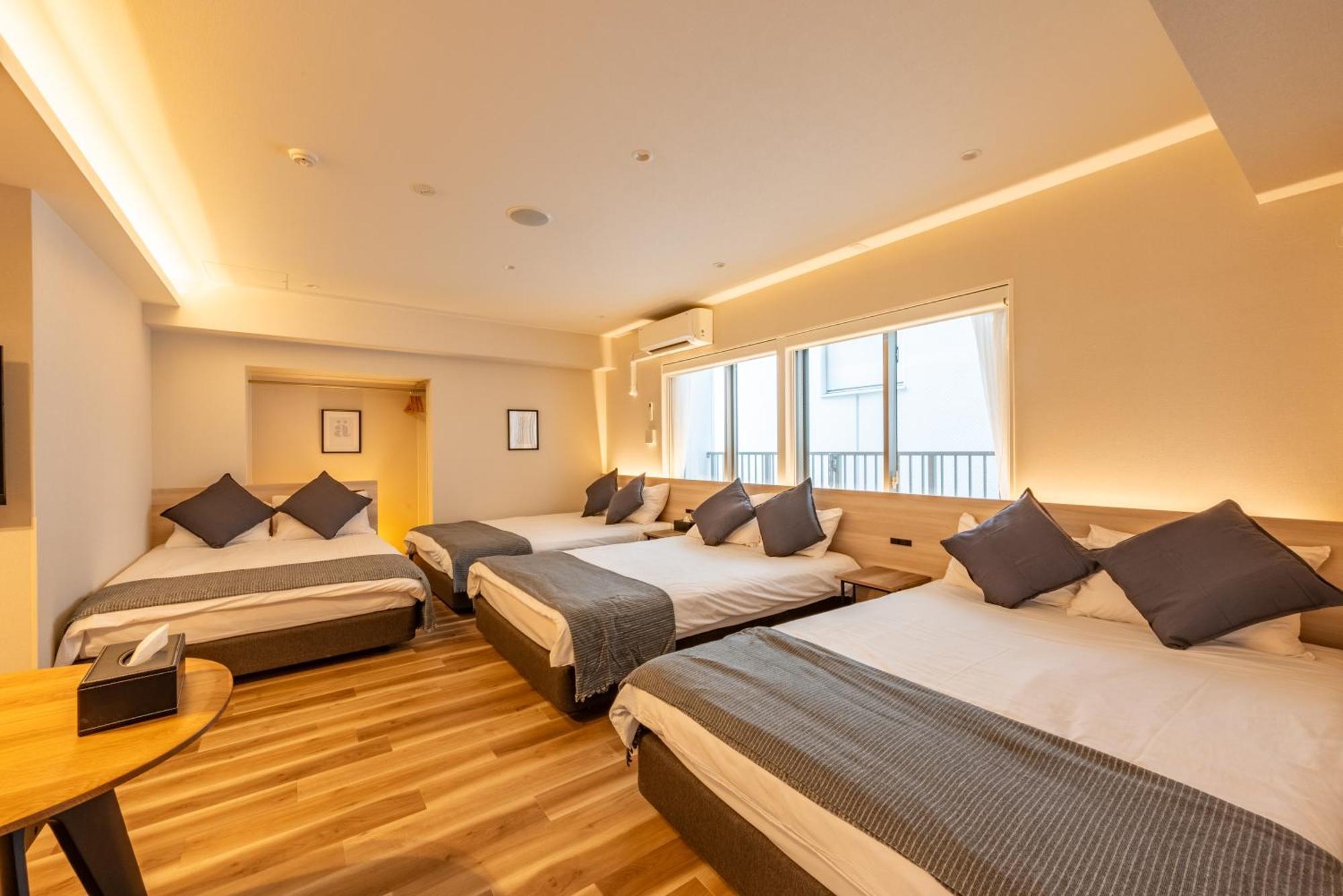 Comforts81 Shinsaibashi Осака Номер фото